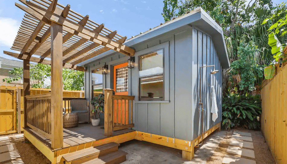 Pretty Cute Tiny House