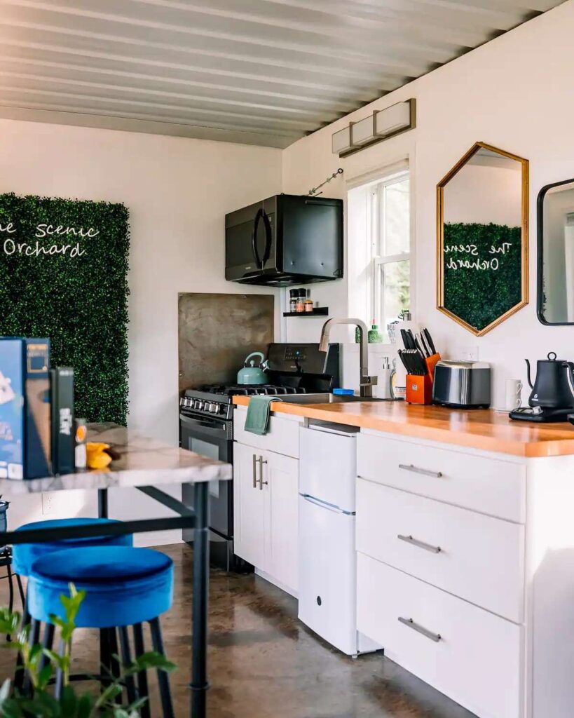 Shipping Container Turning into a Wonderful Home - Life Tiny House