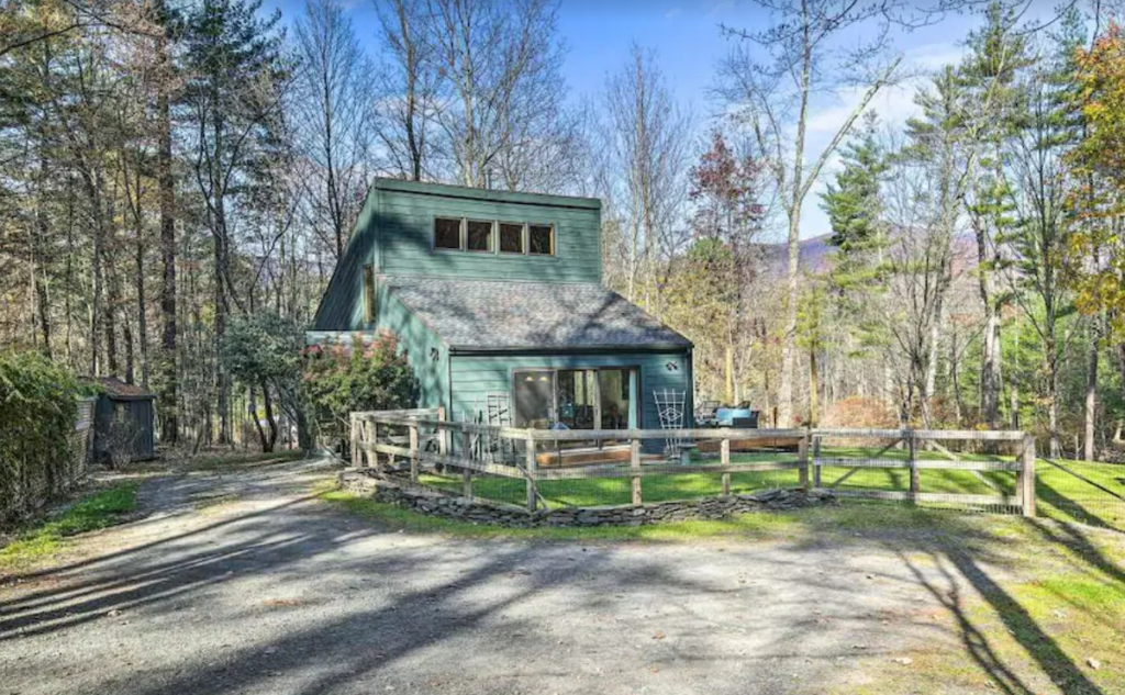 Two-Storey Aesthetic Design Tiny House