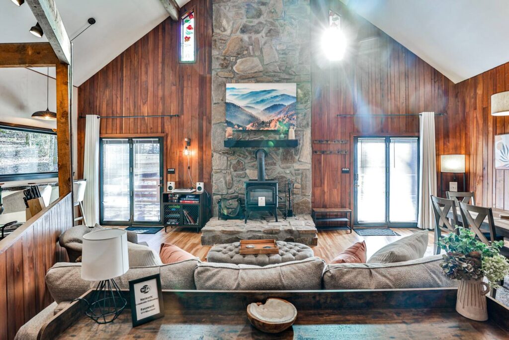 Wooden Design Aesthetic Cabin House - Life Tiny House
