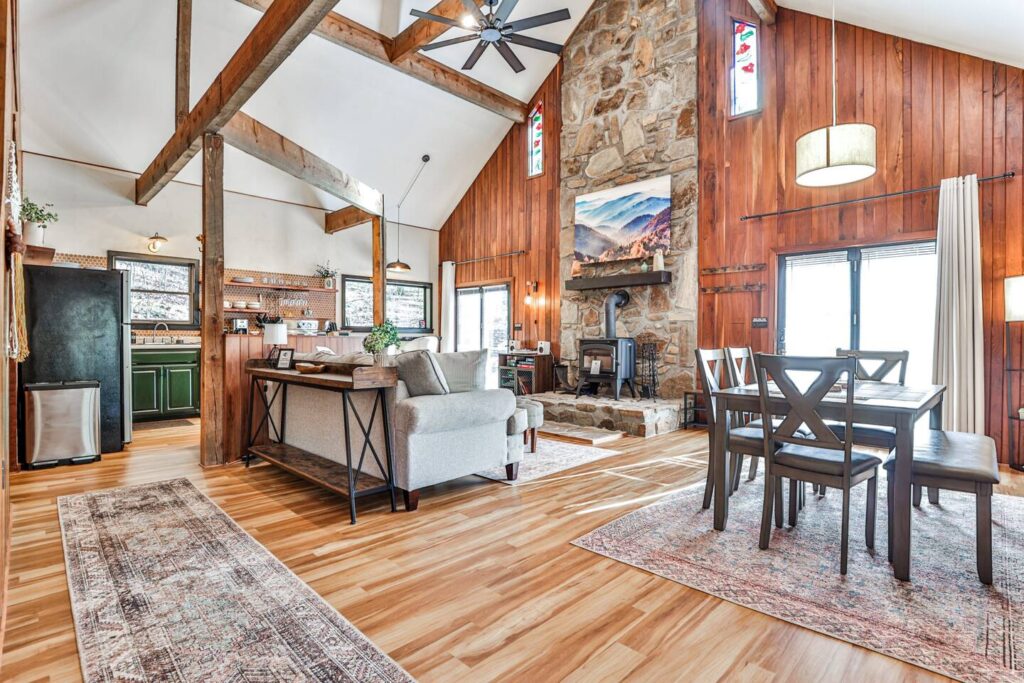 Wooden Design Aesthetic Cabin House - Life Tiny House